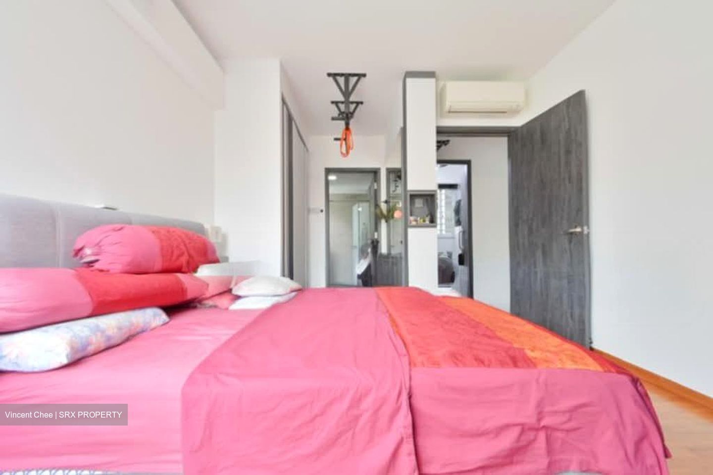 The Esparis (D18), Condominium #572184691